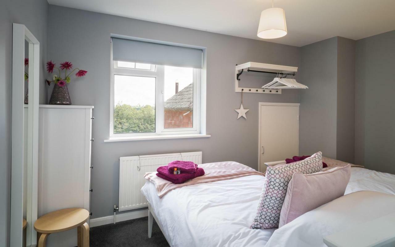 Hunters Lodge Exeter, Free Parking, Country Views, Great Wi-Fi, Large Garden Poltimore Экстерьер фото