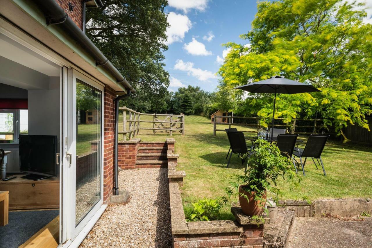 Hunters Lodge Exeter, Free Parking, Country Views, Great Wi-Fi, Large Garden Poltimore Экстерьер фото